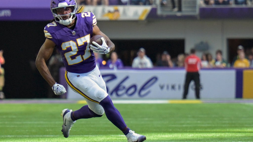 Vikings return RB Jordan Mason from injured reserve after broken thumb kept him out last 4 games — WCCO / CBS Minnesota, Los Altos Sports news