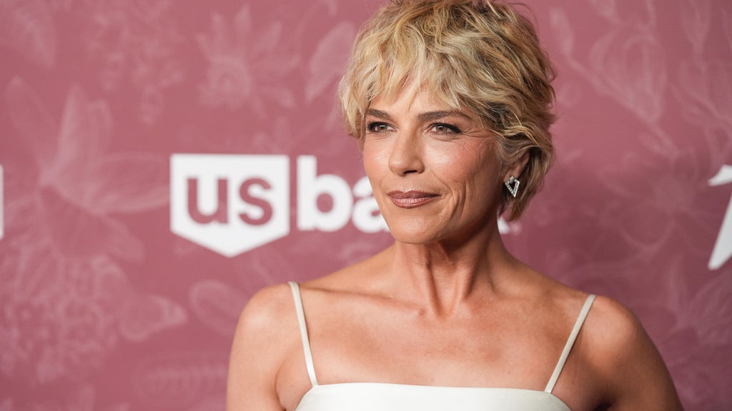 Actress Selma Blair arraigned following arrest for incident related to flight from LAX to JFK — CBS Bay Area (KPIX), Los Altos Health news
