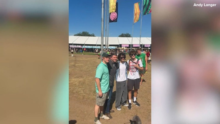 After days off campaign trail, James Talarico makes appearance at Austin City Limits — KVUE (Austin), Los Altos Community news