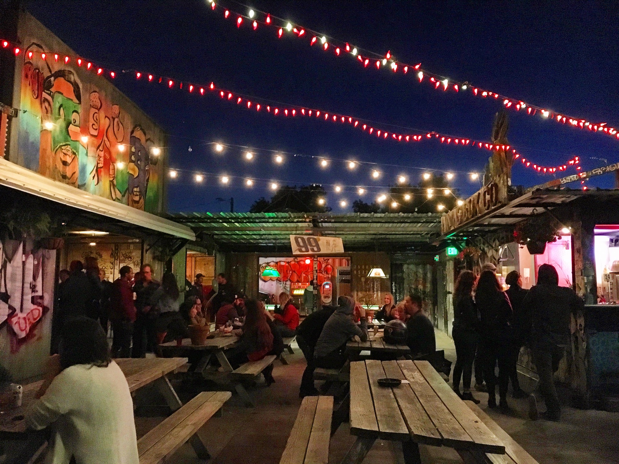Eli’s Mile High Club starts closure countdown, and Seniore’s Pizza shutters Berkeley branch — The Oaklandside, Los Altos Dining news