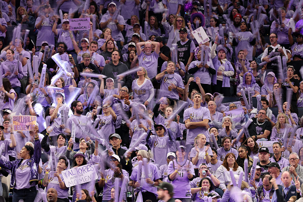 Here's why Valkryries game so early in the morning: some are annoyed — Los Altos Sports news