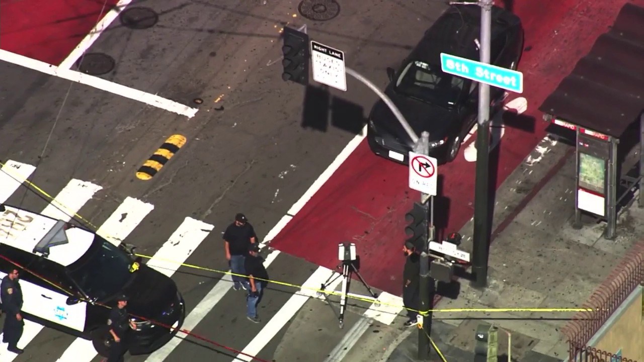 San Francisco suspect fleeing on scooter dies after hitting street fixture — KTVU FOX 2 Bay Area, Los Altos Community news