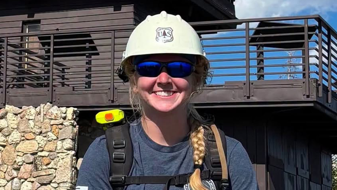 Firefighter, 24, died after being struck by a tree battling La. wildfire — KTVU FOX 2 Bay Area, Los Altos Community news