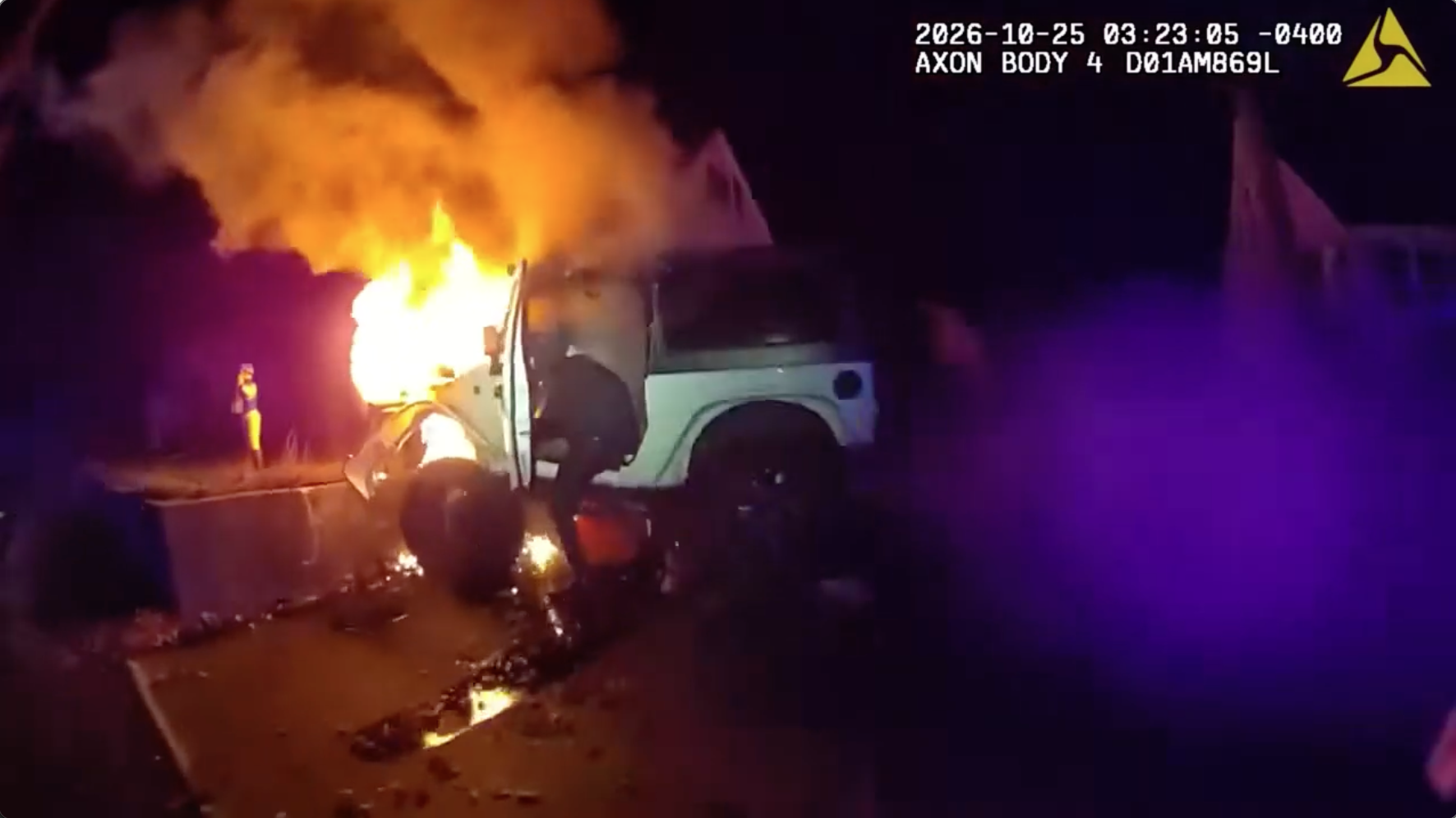 Bodycam video shows police rescuing man from burning Jeep after crash; driver facing multiple charges — KTVU FOX 2 Bay Area, Los Altos Community news